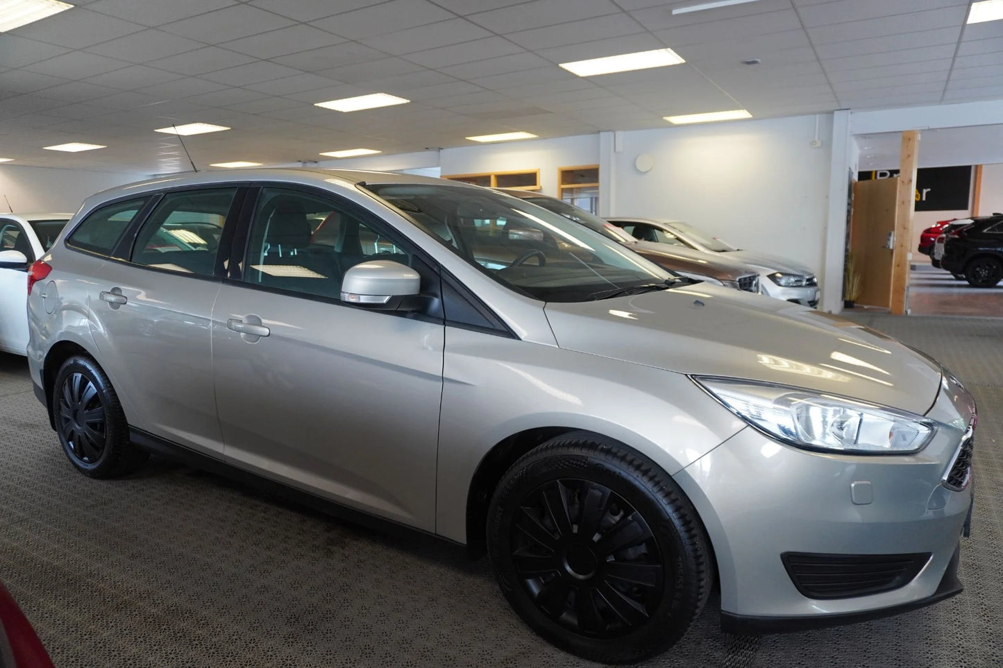 Ford Focus Kombi 1.0 EcoBoost Trend Euro 6